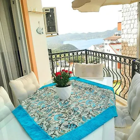 Manolyam * Κας