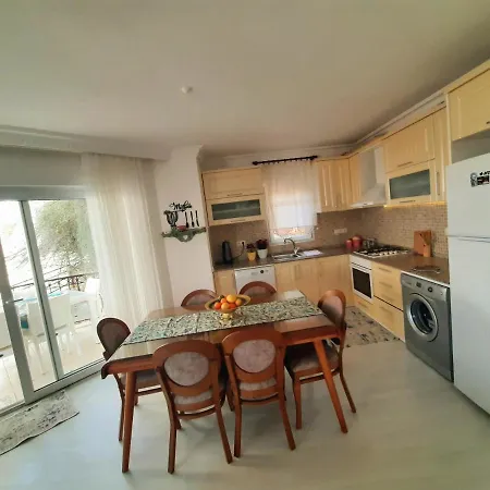 Vakantiehuis Manolyam *